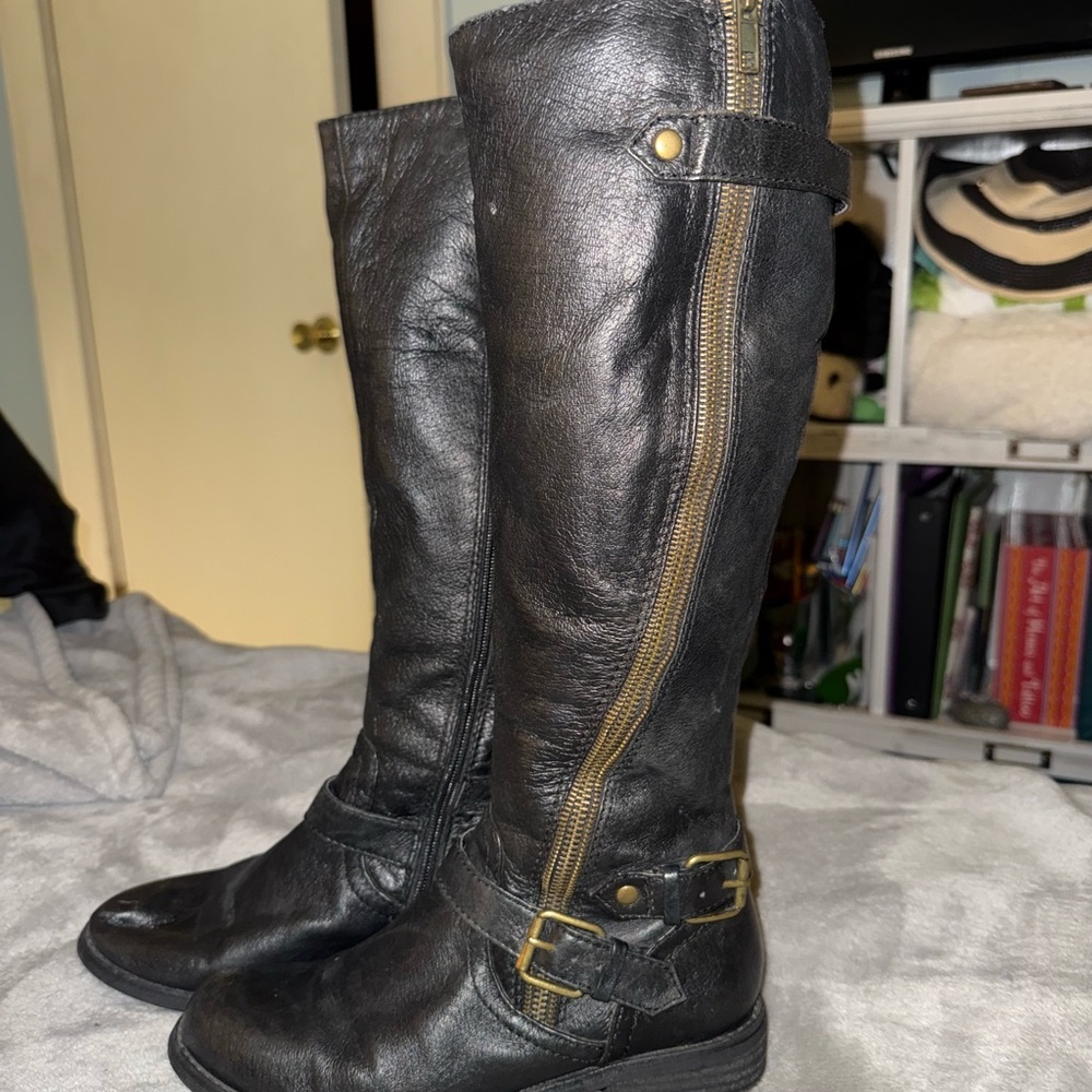 Black Leather Knee-High Boots
